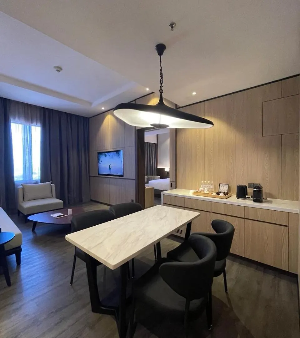 *****  فندق Courtyard By Marriott Melaka ماليزيا